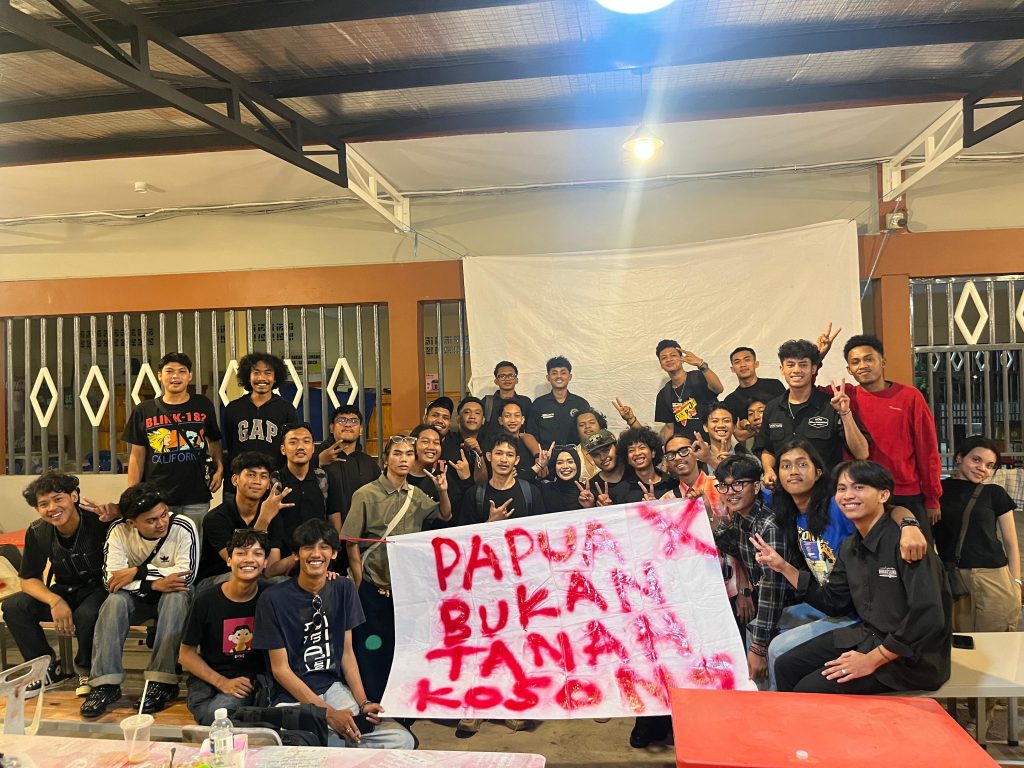 nobar-pesta-babi-2.jpg