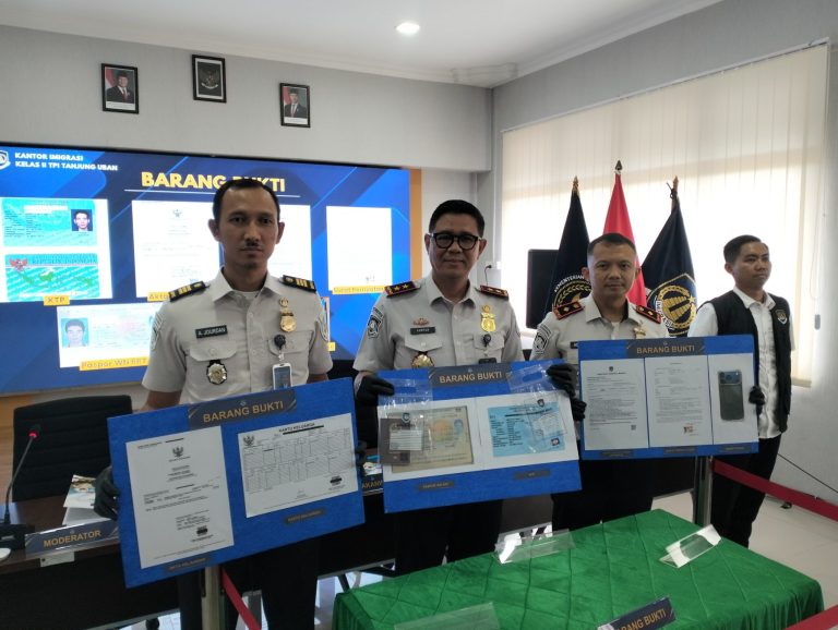 WNA China ajukan paspor Indonesia pakai identitas palsu di Imigrasi Tanjung Uban