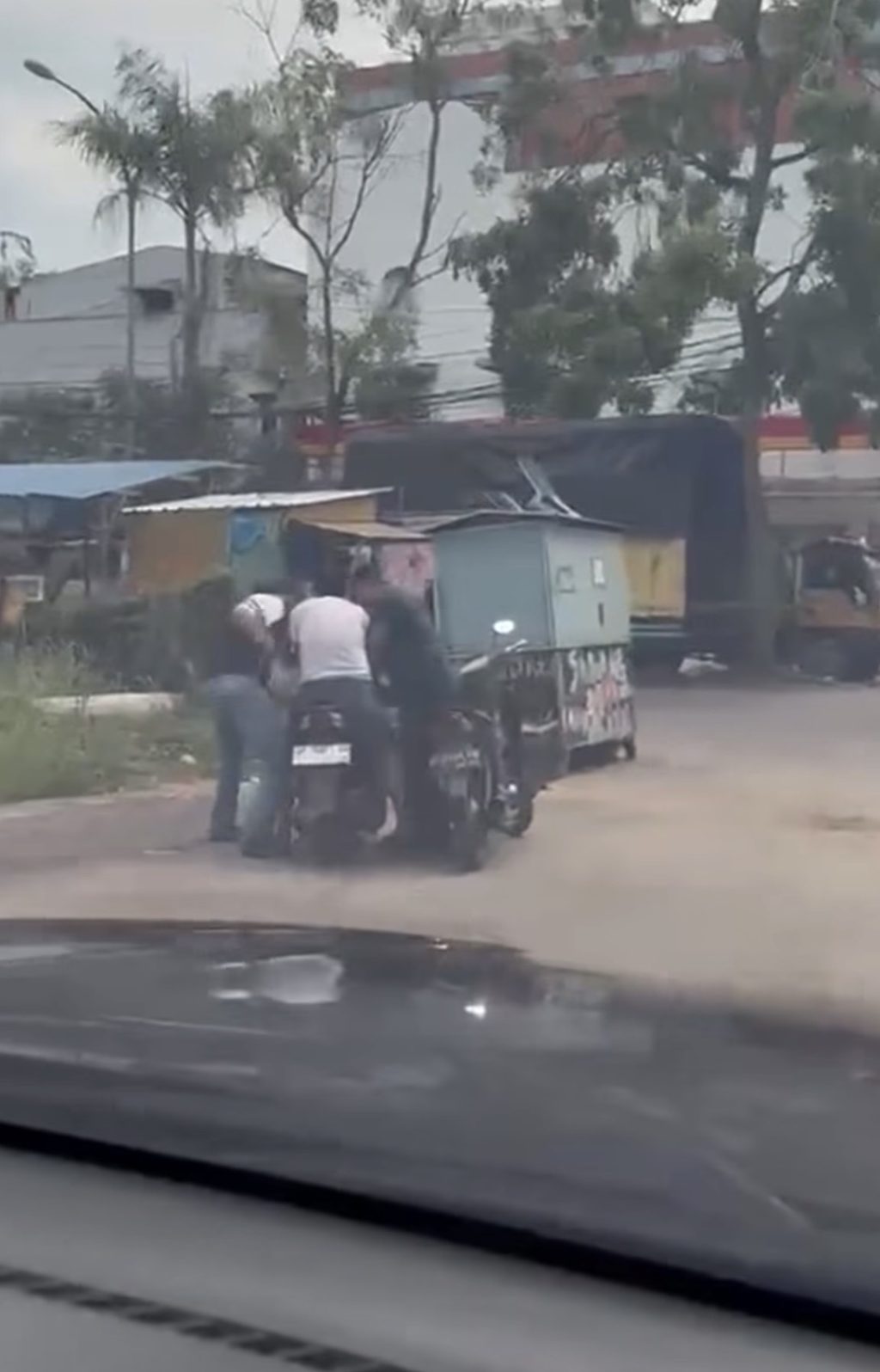 Barang bukti 1000 liquid vape mengandung etomidate diamankan Ditresnarkoba Polda Kepri