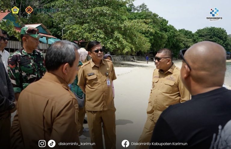 Wabup Karimun evaluasi SOP keselamatan Pantai Pelawan Desa Pangke