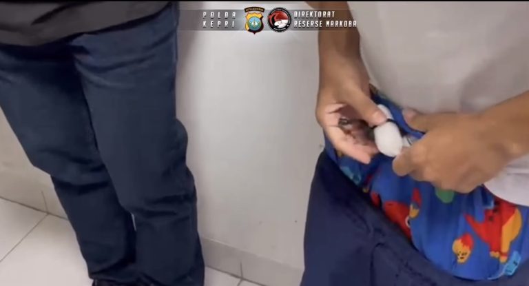 Ditresnarkoba Polda Kepri gagalkan penyelundupan sabu di Bandara Hang Nadim Batam