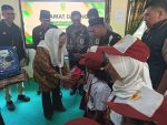 Cen Sui Lan hadiri bantuan perlengkapan sekolah Pegadaian di Natuna