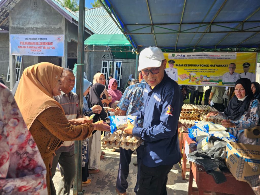 Pasar murah Pemkab Natuna di Pulau Laut