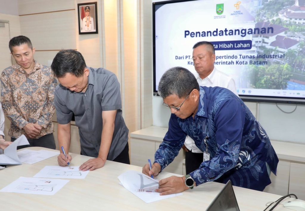 BATAM TERIMA HIBAH LAHAN UNTUK POS DAMKAR DI NONGSA