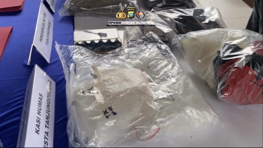 Barang bukti ganja dan sabu hasil pengungkapan Satresnarkoba Polresta Tanjungpinang.