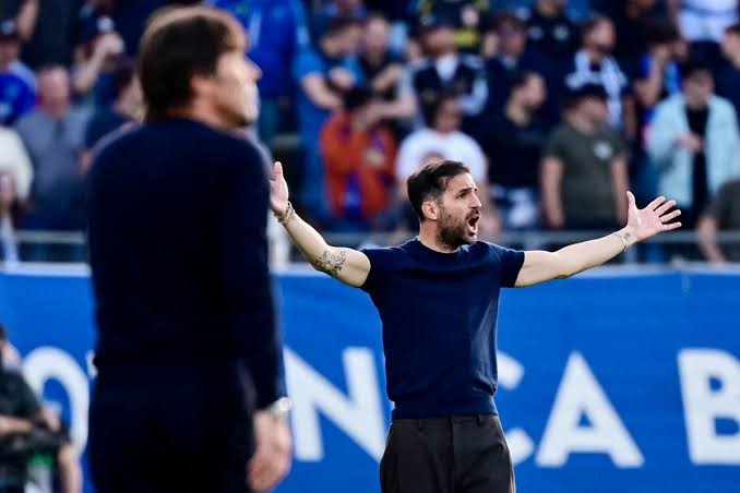 cesc-fabregas-kandidat-pelatih-barcelona.jpg