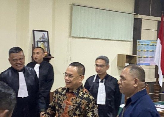 terdakwa-bupati-pati-sudewo-dalam-sidang-perdana-di-pengadilan-tipikor-semarang-kecamatan-semarang-barat-kota-semarang
