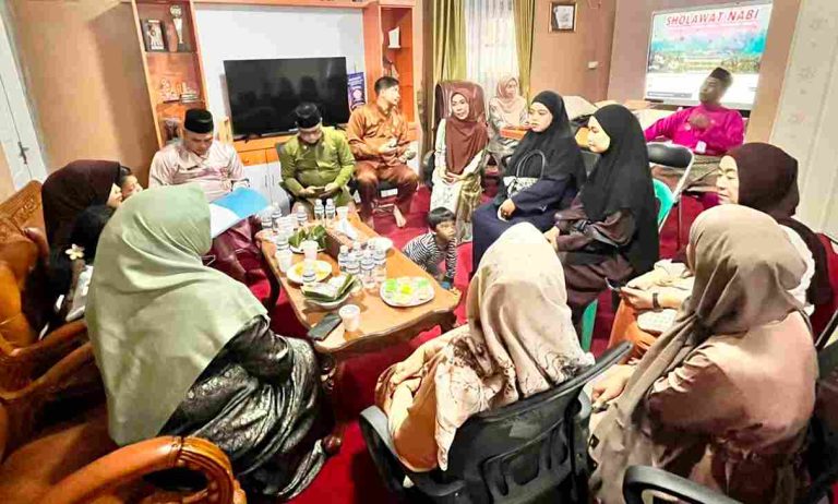 030726 3 Anak Viral Terlantar_11zon