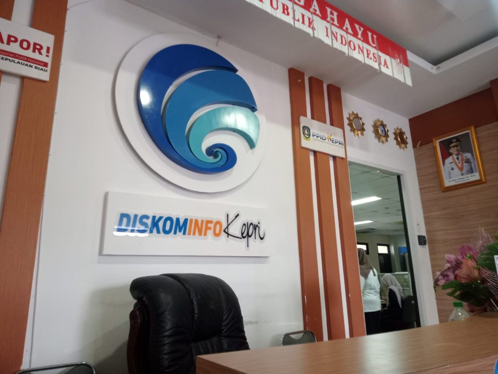 Kejati Kepri menyelidiki dugaan penyimpangan pengadaan internet di Diskominfo Kepri.
