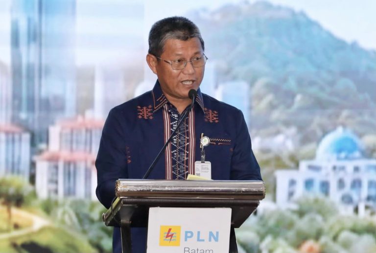 Penandatanganan PJBTL PLTGU Batam 3 dan Batam 4 di Kantor PLN Batam.