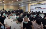 Proses deportasi 92 WN Tiongkok pelaku penipuan investasi melalui Bandara Soekarno-Hatta.