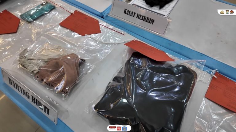 Konferensi pers Polresta Barelang terkait pengungkapan kasus perlindungan anak di Batam.