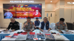 Kapolresta Barelang saat konferensi pers kasus pengeroyokan dan penganiayaan di Homestay Mimi Coco Bengkong.