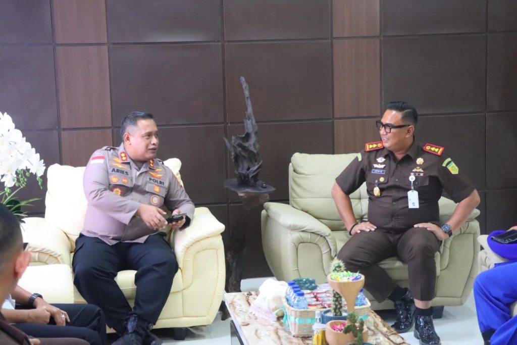 Kapolres Natuna silaturahmi Kejari Natuna