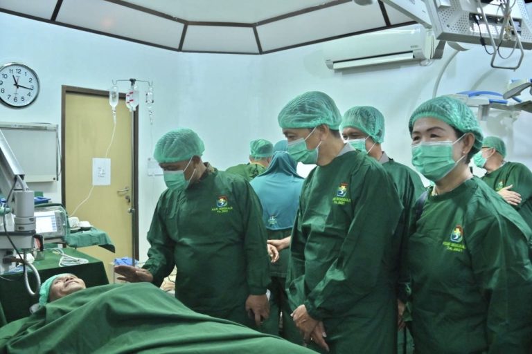 wabup-bengkalis-buka-operasi-katarak-gratis-rsud-bengkalis