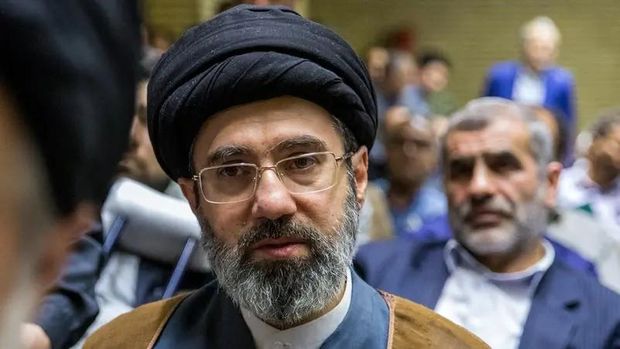 pemimpin-tertinggi-iran-mojtaba-khamenei-