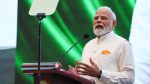 perdana-menteri-india-narendra-modi-menyampaikan-pidatonya-saat-kunjungannya-ke-gedung-parlemen-indonesia-di-jakarta-indonesia-