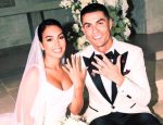 Bintang-sepak-bola-dunia-Cristiano-Ronaldo-menikahi-sang-kekasih-Georgina-Rodriguez-di-Cascais-Portugal-pasa-Selasa-1182026