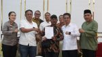 Mediasi IKABSU Karimun dan warga Teluk Air di Rumah Dinas Bupati Karimun