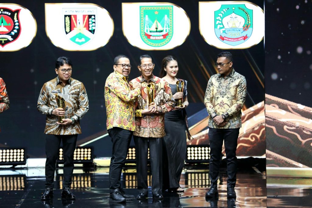 batam-raih-penghargaan-pembangunan-ekonomi-daerah-pemimpin-daerah-awards-2026