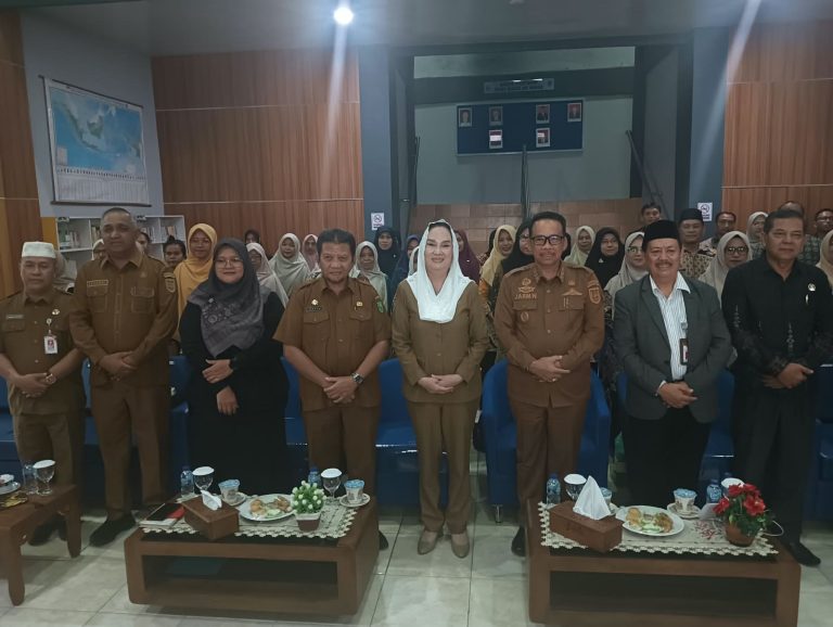 Bupati Natuna Cen Sui Lan dorong budaya literasi hingga pulau terluar