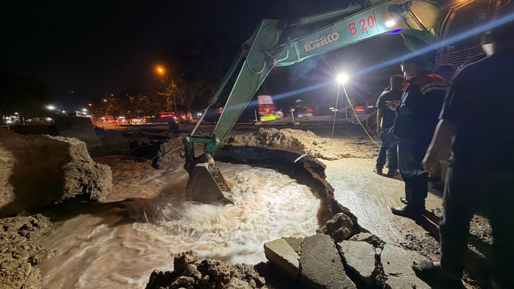 e1691630-4b8b-4773-ad9b-1a4a6239983f