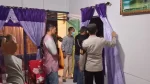 Polisi melakukan olah TKP penemuan pria meninggal di Bukit Cermin Tanjungpinang