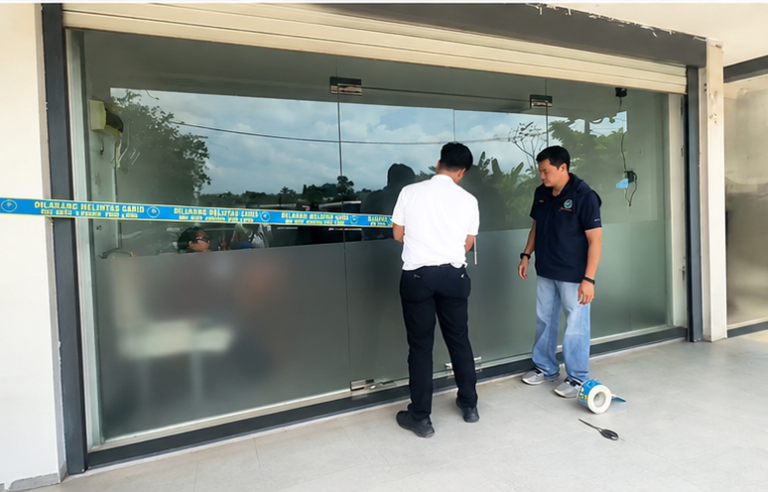 Ruko tempat peracikan narkoba di Komplek Sakura Permai Batam.