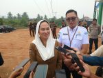 Bupati Natuna Cen Sui Lan saat menyampaikan program kapal 30 GT untuk nelayan