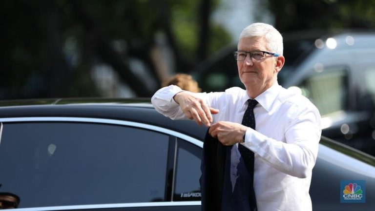 ceo-apple-tim-cook-tiba-di-istana-negara