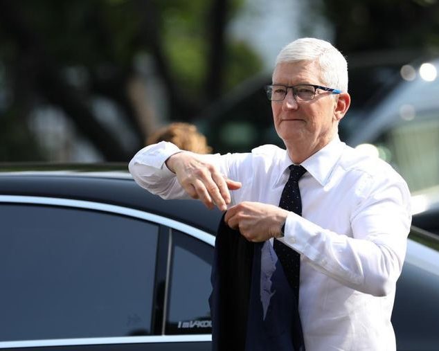 ceo-apple-tim-cook-tiba-di-istana-negara