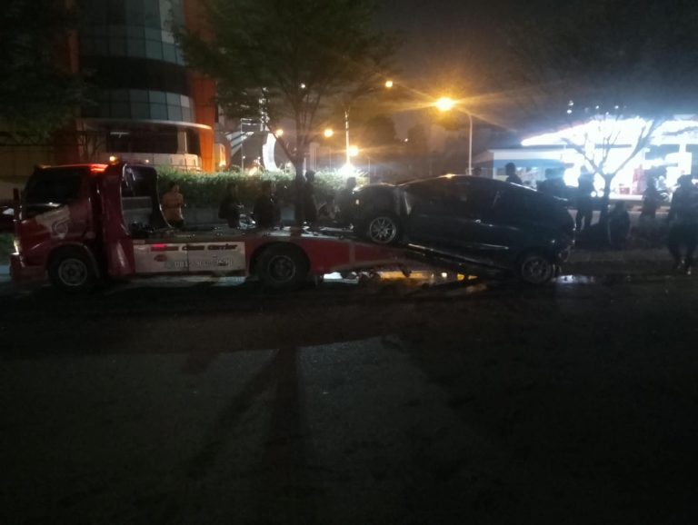 Polsek Lubuk Baja tangani kecelakaan tunggal di Jalan Bunga Raya