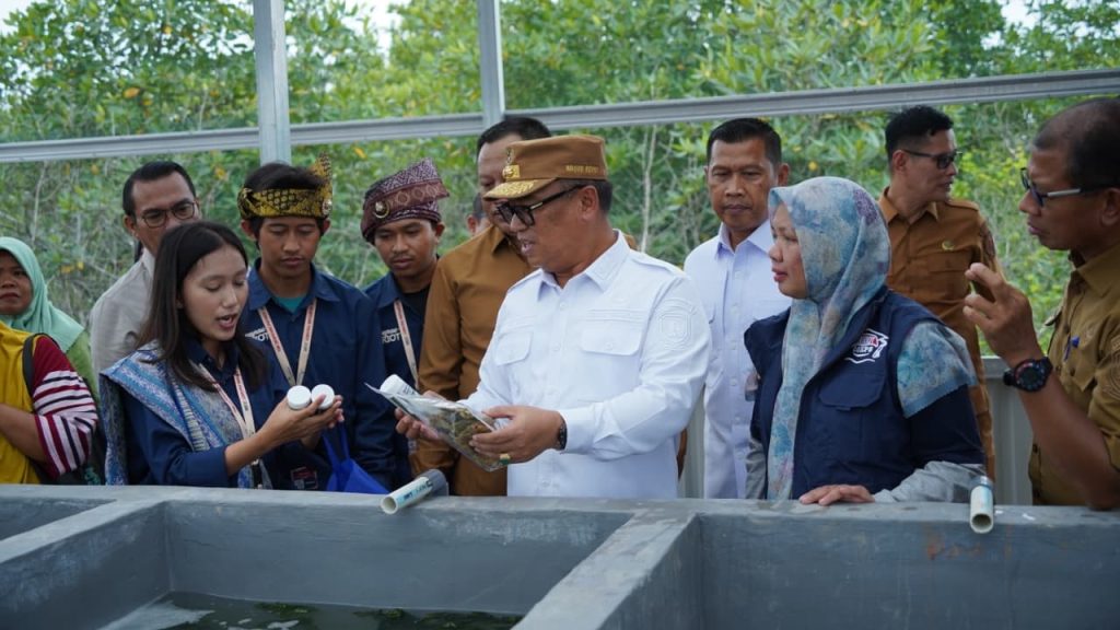 Rumah Budidaya Rumput Laut Sembulang