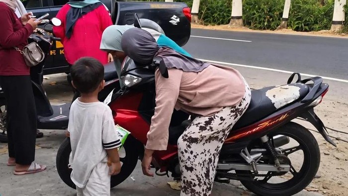 ibu-meninggal-di-atas-motor-tinggalkan-anak-di-ponorogo