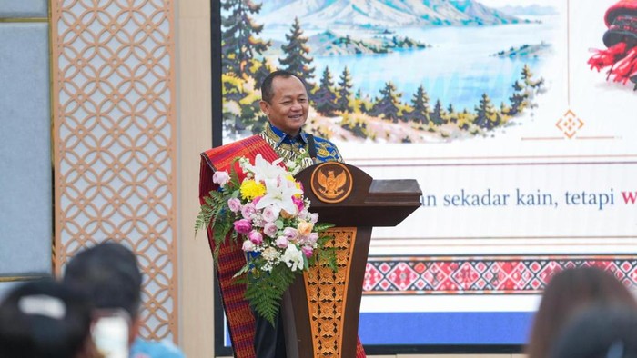 menteri-perindustrian-muhammad-sarmuji